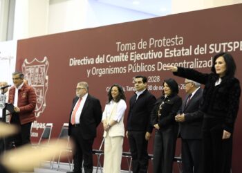 Preside Gobernador de Tamaulipas toma de protesta de Blanca Valles otro periodo en el SUTSPET