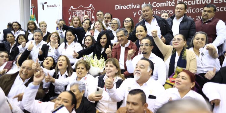 Preside Gobernador de Tamaulipas toma de protesta de Blanca Valles otro periodo en el SUTSPET