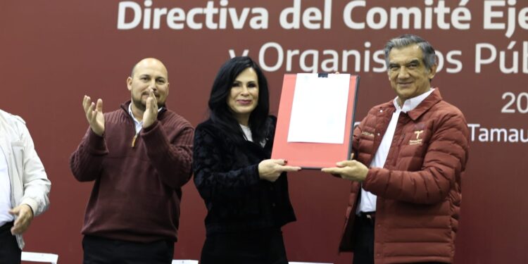 Preside Gobernador de Tamaulipas toma de protesta de Blanca Valles otro periodo en el SUTSPET