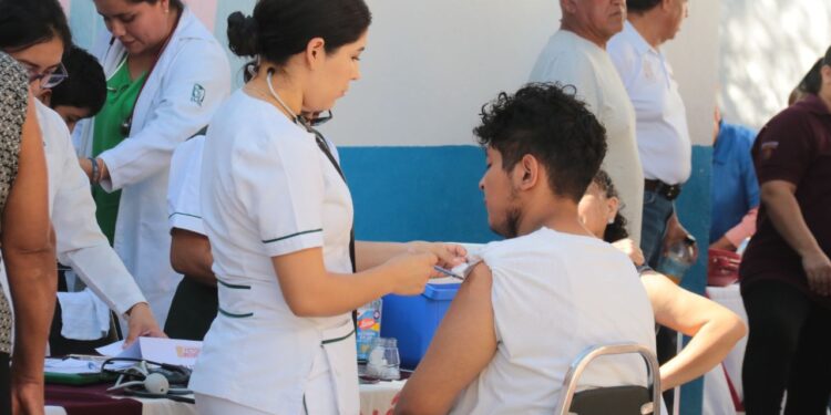 Acercan programas de salud y asistencia a población vulnerable de Victoria