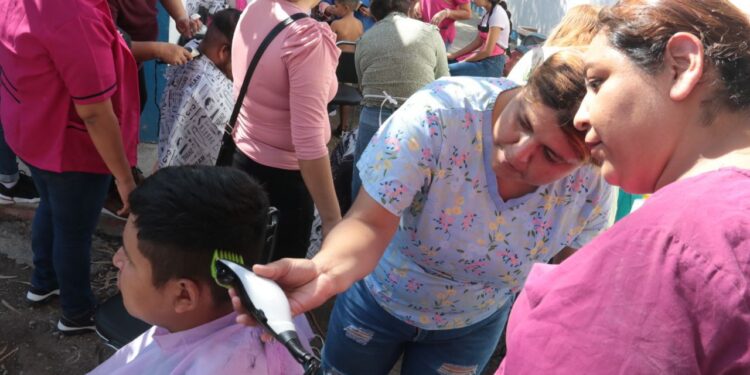 Acercan programas de salud y asistencia a población vulnerable de Victoria