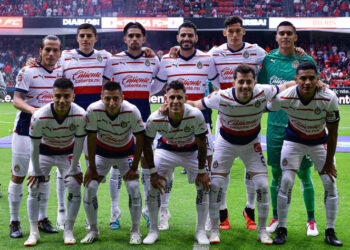 Chivas separa a tres jugadores de su plantel por indisciplina