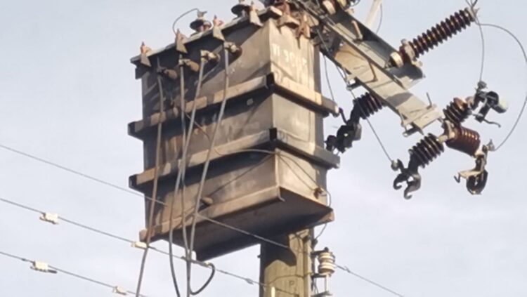 Se quema transformador de CFE en zona cetro de Cd. Victoria