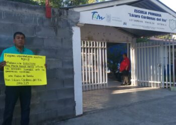 Protestan padres por amenazas a alumnos de primaria “Lázaro Cárdenas” de Cd. Victoria