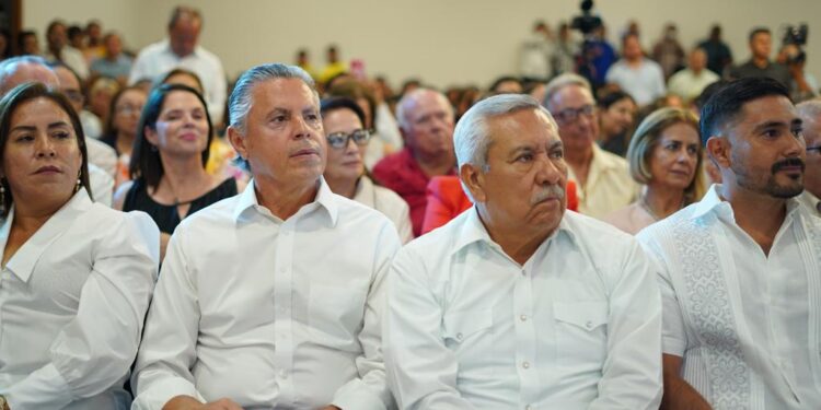 Arropan PRI, PAN y PRD a la Diputada Alejandra Cárdenas en su II informe