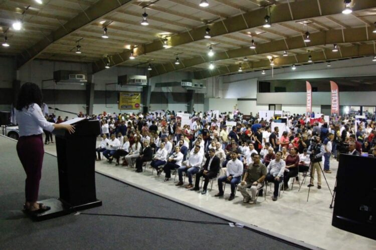 Feria del Empleo en Matamoros vincula a más de mil 500 trabajadores en puestos dignos