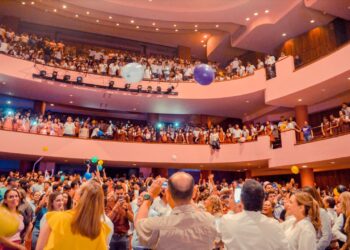 Viven jóvenes el encuentro “Transformando Victoria” con emotiva conferencia