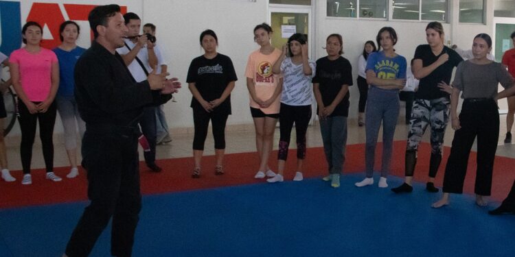 Imparte la UAT taller de defensa personal para las universitarias