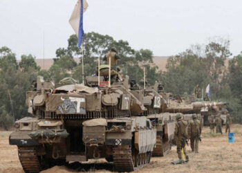 Israel retoma control en el sur del país; concentra tropas en la Franja de Gaza