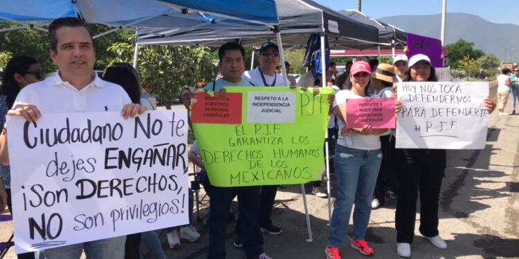 Inician paro laboral empleados del Poder Judicial