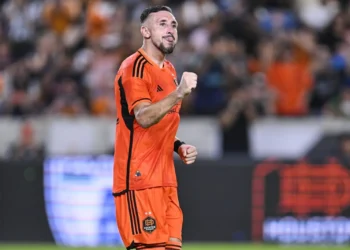 Héctor Herrera,apunta a los Tuzos del Pachuca en el futuro