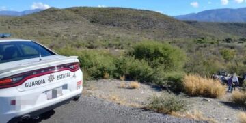 Cinco lesionados al volcar automóvil en Jaumave