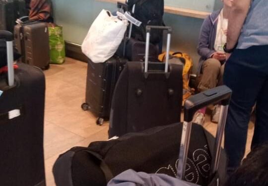 Familia de Tamaulipas varada en el aeropuerto de Israel por conflicto armado