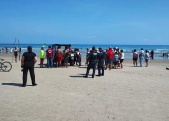 Se lo “traga” el mar, buscan su cuerpo