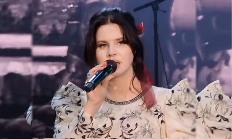 Lana Del Rey dona ganancias de su gira a las ciudades que visita como muestra de generosidad