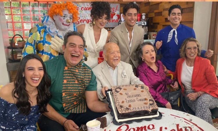 Sergio Corona celebra 95 Años con anécdotas y risas