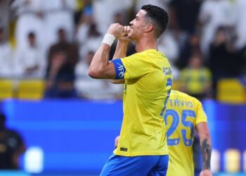 Cristiano le ganó el duelo a Coutinho en la Champions de Asia