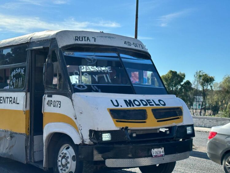 Microbuseros aumentan “a chaleco” tarifas de transporte público a 11 pesos