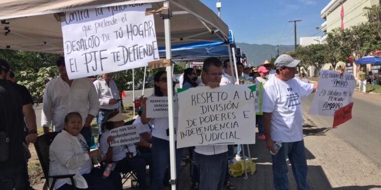 Inician paro laboral empleados del Poder Judicial