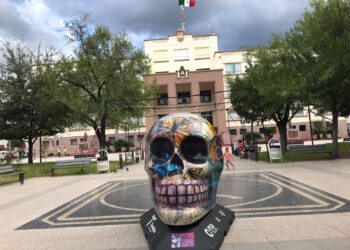 Artistas mexicanos presentan “Mexicráneos”