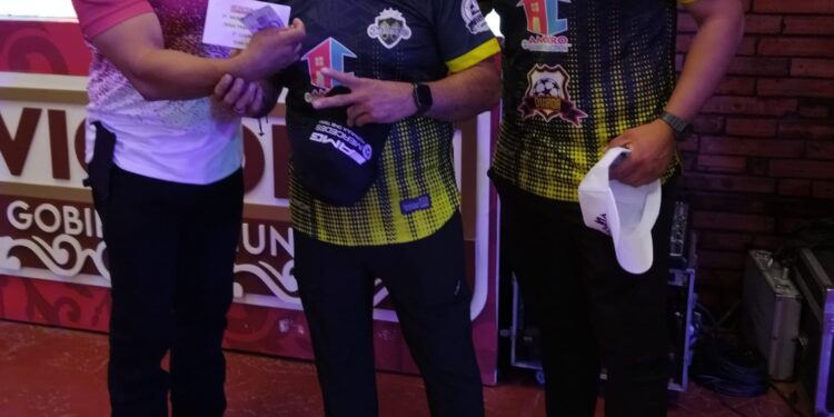 Ganan los García concurrido Torneo de Futbolito de Mesa