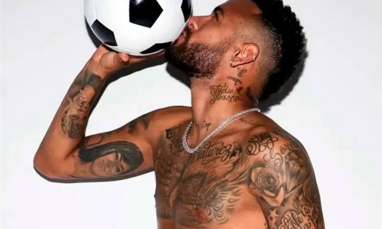 Kim Kardashian contrata a Neymar Jr para campaña publicitaria