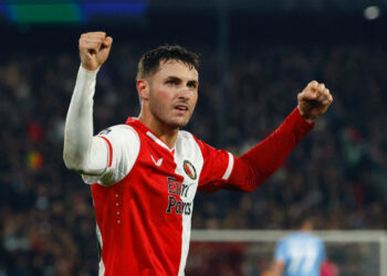 Debut soñado de Santiago Giménez en la Champions League