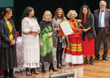 Recibe Elena Poniatowska Premio Internacional Carlos Fuentes a Creación Literaria en Español