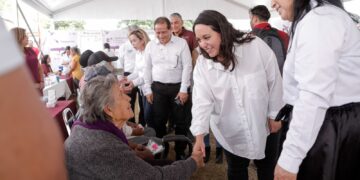 Llevan a Garza Valdez la brigada del DIF “Transformando Familias” 