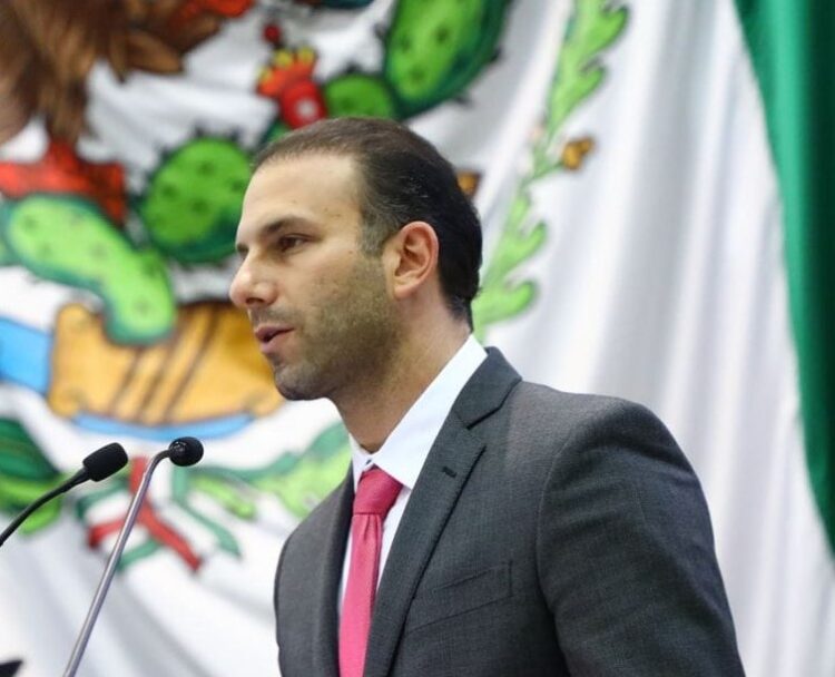 Plantean quietar la patria potestad a padres violadores