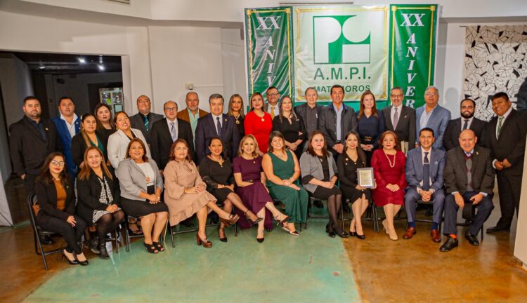 Refrenda Alcalde Mario López apoyo a Profesionales Inmobiliarios de Matamoros