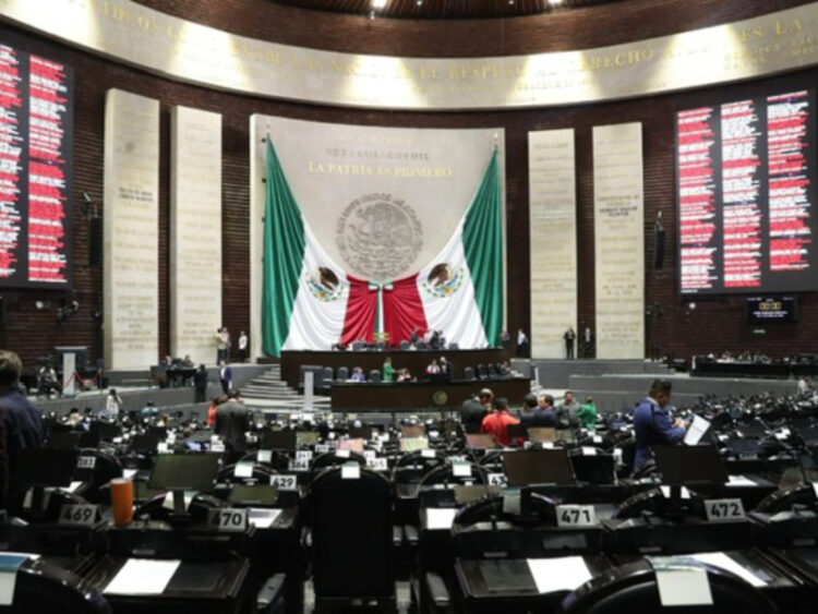 Diputados federales aprueban reglas de reelección; hasta “chapulineo” partidista