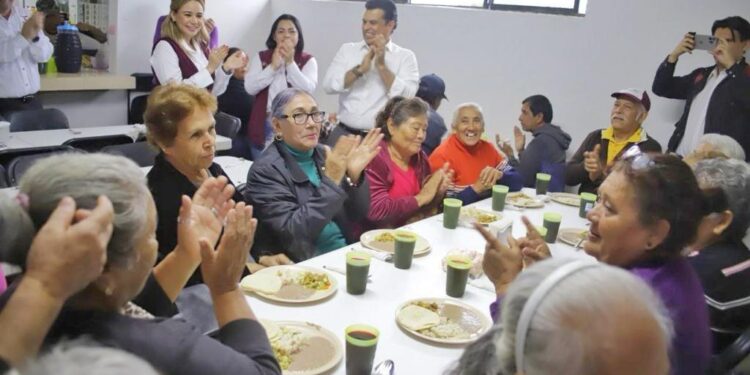 Beneficia Américo Villarreal a Victoria con comedor de bienestar.