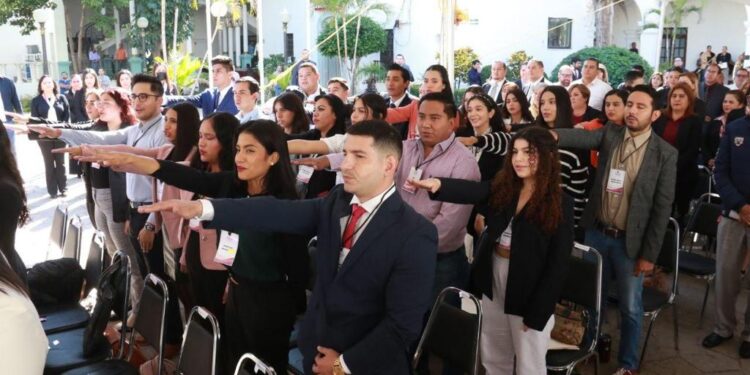 Inaugura alcalde Eduardo Gattás Cabildo de la Juventud Victorense.