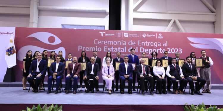 Entrega Américo Villarreal Premio Estatal del Deporte 2023 en Tamaulipas