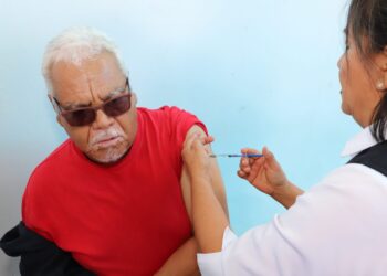 Pide la Secretaría de Salud aplicarse vacunas contra influenza, COVID-19 y VPH