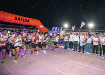 Realiza UAT con éxito la primera carrera nocturna 5k en Ciudad Victoria
