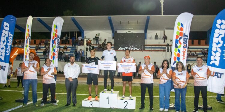 Realiza UAT con éxito la primera carrera nocturna 5k en Ciudad Victoria