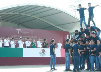 Preside Américo Villarreal desfile del 113 aniversario de la Revolución Mexicana en Tamaulipas