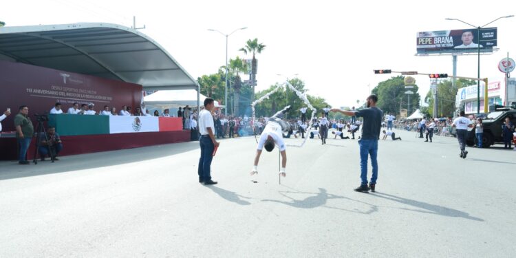 Preside Américo Villarreal desfile del 113 aniversario de la Revolución Mexicana en Tamaulipas
