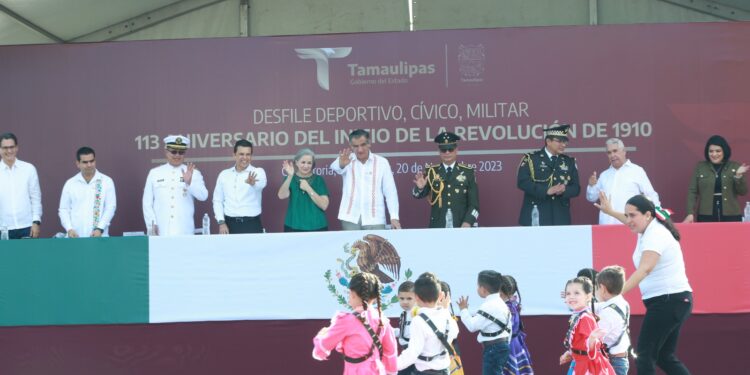 Preside Américo Villarreal desfile del 113 aniversario de la Revolución Mexicana en Tamaulipas