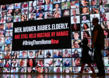 Israel aprueba acuerdo para liberar rehenes; Hamás celebra ‘tregua humanitaria’