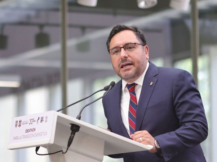 Ratifican a Arturo Reyes como director general del Instituto Politécnico Nacional