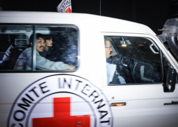 En tercer día, Hamás libera a 17 rehenes; mexicanos siguen retenidos