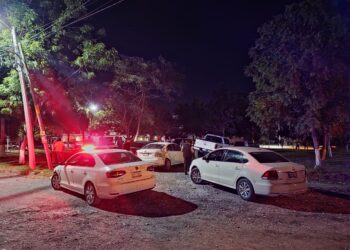 Borracho pega a 10 autos en Col. Libertad y termina loca huida “en panteón”
