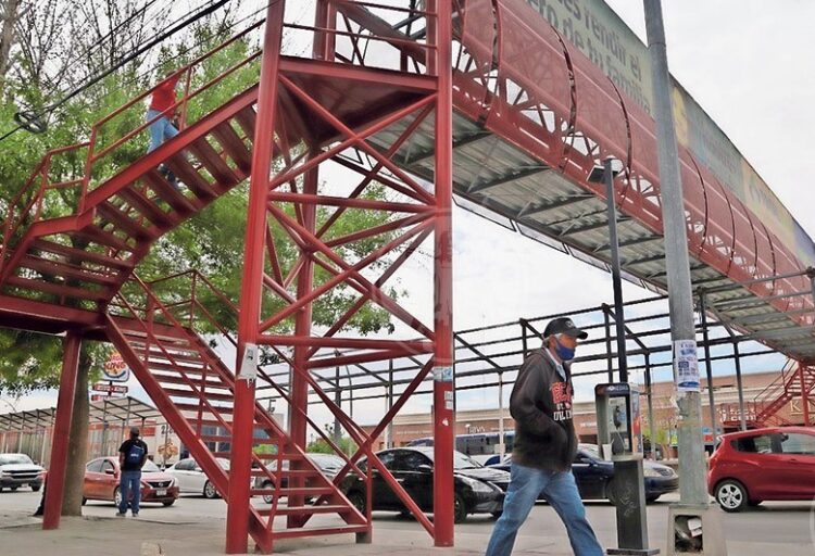 Plantea Diputado exhorto a Obras Públicas para que construya puentes peatonales