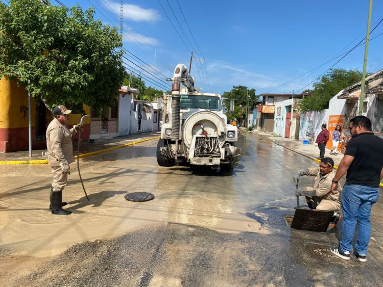 Atiende COMAPA Victoria fugas de aguas negras de reportes ciudadanos