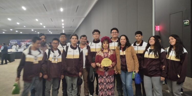 Destacan estudiantes tamaulipecos en Torneo Internacional de Robótica