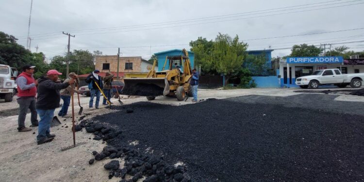 Gobierno de Victoria cierra octubre con mejoras a obras de vialidad de diez colonias