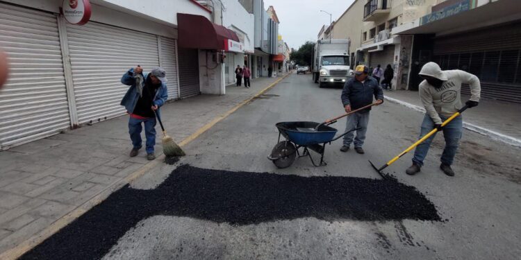 Gobierno de Victoria cierra octubre con mejoras a obras de vialidad de diez colonias